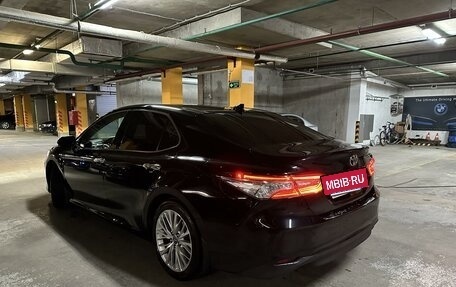 Toyota Camry, 2019 год, 3 100 000 рублей, 8 фотография