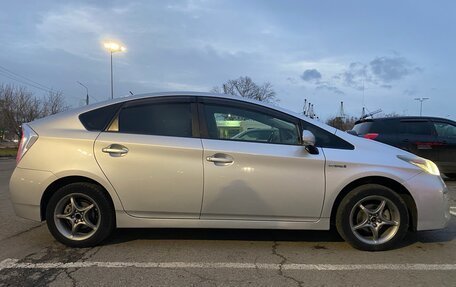 Toyota Prius, 2012 год, 1 530 000 рублей, 5 фотография