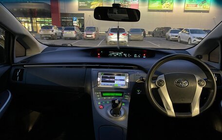 Toyota Prius, 2012 год, 1 530 000 рублей, 10 фотография