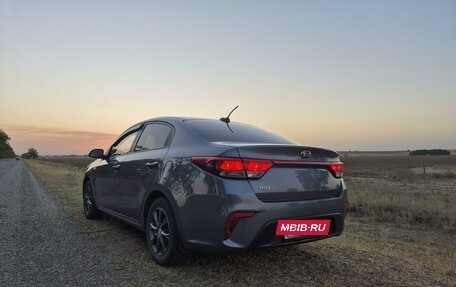 KIA Rio IV, 2017 год, 1 300 000 рублей, 4 фотография