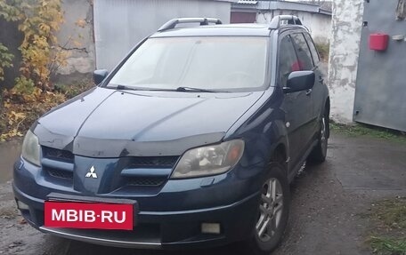 Mitsubishi Outlander III рестайлинг 3, 2003 год, 760 000 рублей, 12 фотография