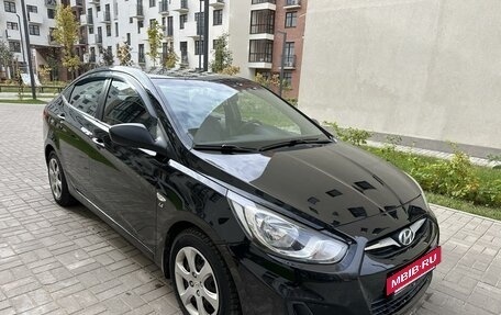 Hyundai Solaris II рестайлинг, 2011 год, 695 000 рублей, 27 фотография