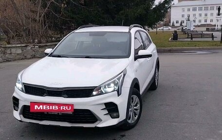 KIA Rio IV, 2021 год, 1 580 000 рублей, 2 фотография