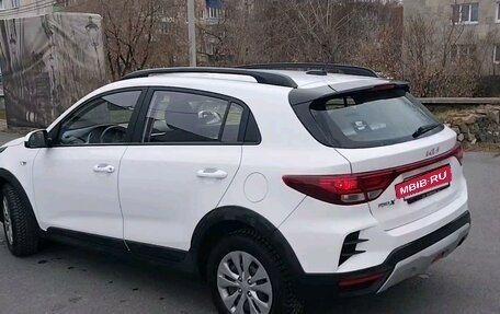 KIA Rio IV, 2021 год, 1 580 000 рублей, 4 фотография