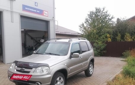 Chevrolet Niva I рестайлинг, 2010 год, 550 000 рублей, 16 фотография