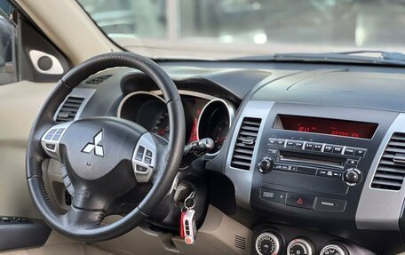 Mitsubishi Outlander III рестайлинг 3, 2008 год, 1 450 000 рублей, 13 фотография