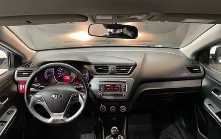 KIA Rio III рестайлинг, 2015 год, 990 000 рублей, 9 фотография