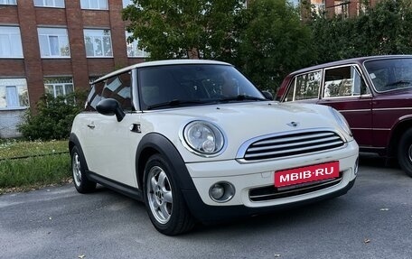 MINI Hatch, 2009 год, 600 000 рублей, 4 фотография