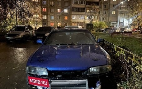 Nissan Skyline, 1995 год, 900 000 рублей, 4 фотография