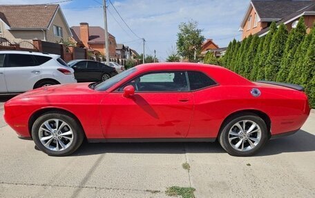 Dodge Challenger III рестайлинг 2, 2023 год, 7 000 000 рублей, 2 фотография