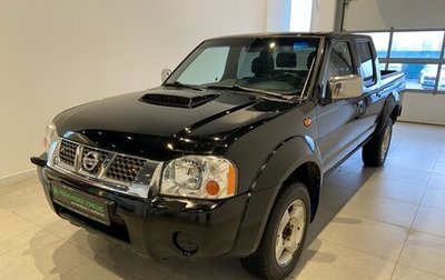 Nissan NP300, 2010 год, 1 100 000 рублей, 1 фотография