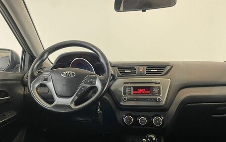 KIA Rio III рестайлинг, 2015 год, 785 000 рублей, 15 фотография