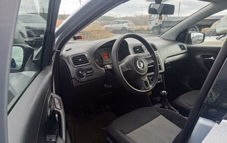 Volkswagen Polo VI (EU Market), 2013 год, 850 000 рублей, 2 фотография