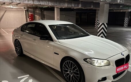 BMW 5 серия, 2014 год, 2 350 000 рублей, 3 фотография