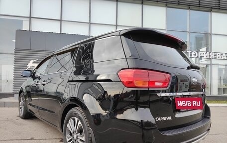 KIA Carnival III, 2018 год, 3 350 000 рублей, 21 фотография