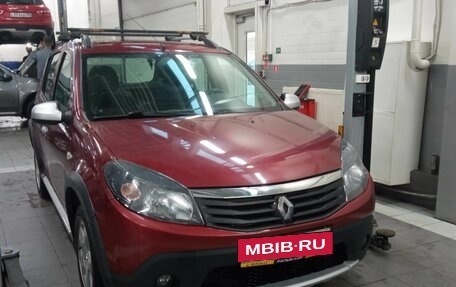 Renault Sandero I, 2014 год, 900 000 рублей, 2 фотография