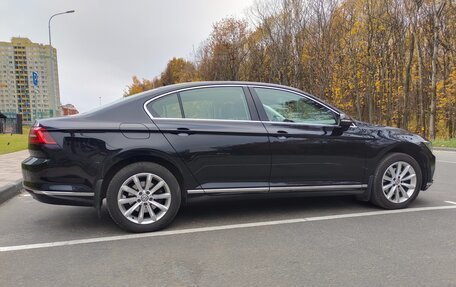 Volkswagen Passat B8 рестайлинг, 2018 год, 2 490 000 рублей, 4 фотография