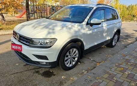 Volkswagen Tiguan II, 2020 год, 3 200 000 рублей, 2 фотография