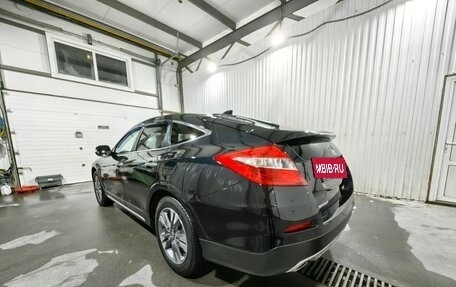 Honda Crosstour I рестайлинг, 2013 год, 2 550 000 рублей, 7 фотография