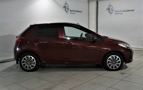 Mazda 2 III, 2011 год, 849 800 рублей, 15 фотография