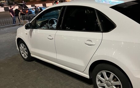 Volkswagen Polo VI (EU Market), 2016 год, 1 000 000 рублей, 5 фотография