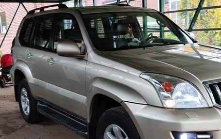 Toyota Land Cruiser Prado 120 рестайлинг, 2007 год, 2 300 000 рублей, 19 фотография