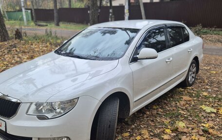 Skoda Superb III рестайлинг, 2012 год, 1 350 000 рублей, 1 фотография