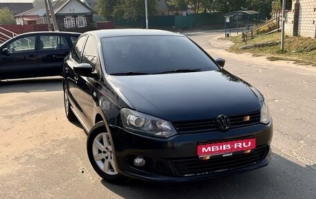 Volkswagen Polo VI (EU Market), 2012 год, 870 000 рублей, 1 фотография