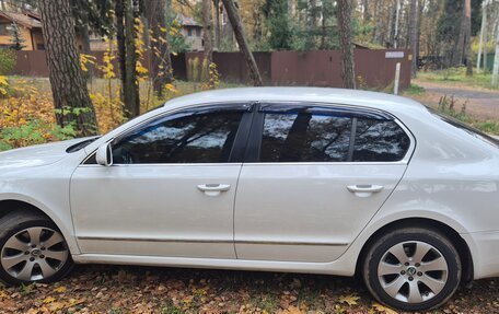 Skoda Superb III рестайлинг, 2012 год, 1 350 000 рублей, 7 фотография