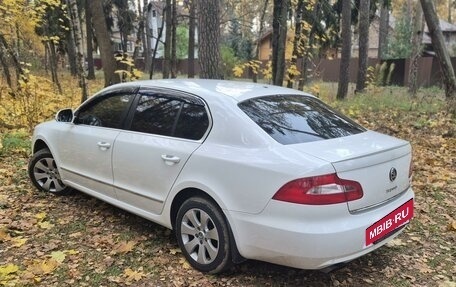 Skoda Superb III рестайлинг, 2012 год, 1 350 000 рублей, 6 фотография