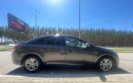 Chevrolet Cruze II, 2013 год, 870 000 рублей, 7 фотография