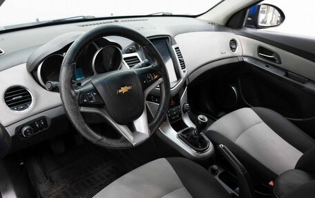 Chevrolet Cruze II, 2011 год, 632 000 рублей, 8 фотография