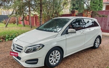 Mercedes-Benz B-Класс, 2018 год, 2 000 000 рублей, 3 фотография