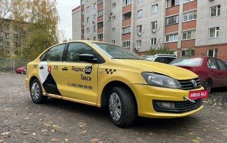 Volkswagen Polo VI (EU Market), 2019 год, 720 000 рублей, 3 фотография