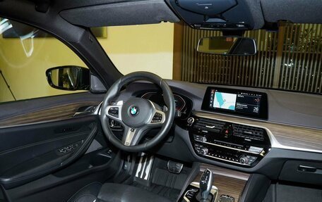 BMW 5 серия, 2019 год, 6 250 000 рублей, 13 фотография