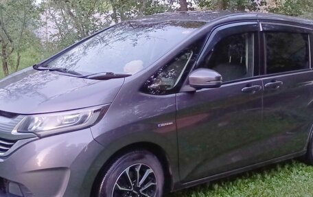 Honda Freed II, 2017 год, 1 415 000 рублей, 1 фотография