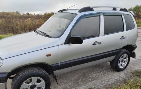 Chevrolet Niva I рестайлинг, 2006 год, 455 000 рублей, 1 фотография