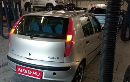 Fiat Punto III Punto Evo рестайлинг, 2001 год, 320 000 рублей, 3 фотография