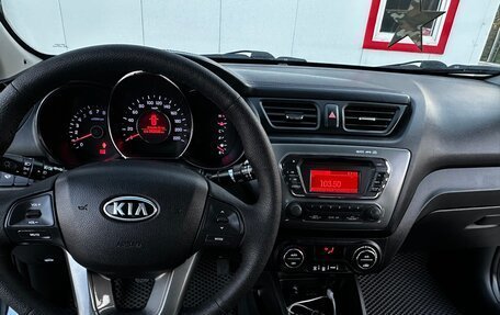 KIA Rio III рестайлинг, 2012 год, 950 000 рублей, 10 фотография