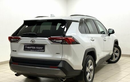 Toyota RAV4, 2021 год, 3 798 000 рублей, 4 фотография