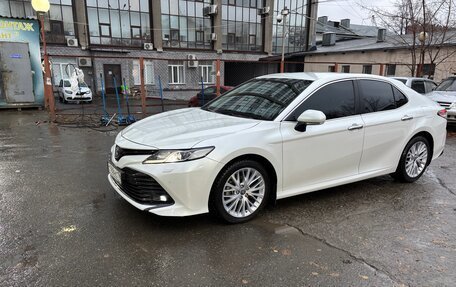 Toyota Camry, 2019 год, 3 050 000 рублей, 3 фотография