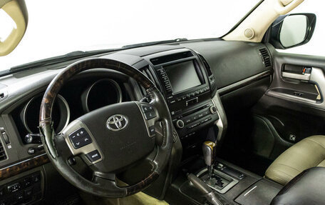 Toyota Land Cruiser 200, 2010 год, 2 699 000 рублей, 11 фотография