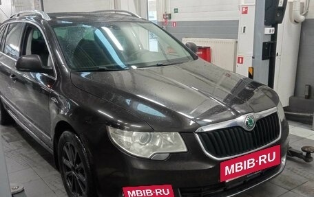 Skoda Superb III рестайлинг, 2013 год, 1 275 000 рублей, 2 фотография