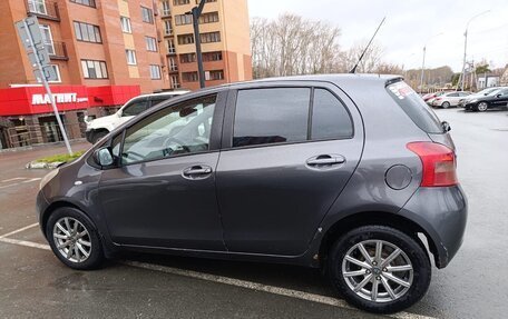 Toyota Yaris III рестайлинг, 2008 год, 630 000 рублей, 4 фотография