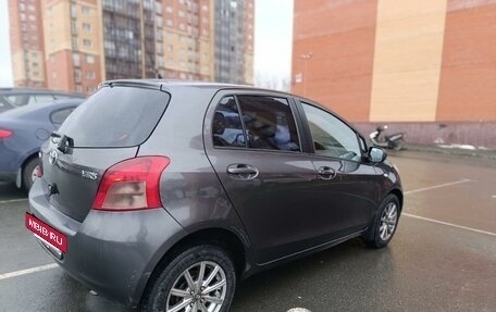 Toyota Yaris III рестайлинг, 2008 год, 630 000 рублей, 6 фотография