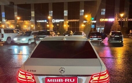 Mercedes-Benz E-Класс, 2013 год, 2 350 000 рублей, 6 фотография