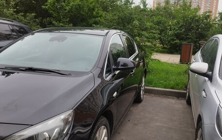 Opel Astra J, 2010 год, 900 000 рублей, 2 фотография