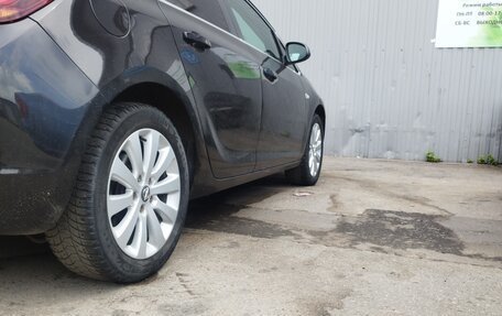 Opel Astra J, 2010 год, 900 000 рублей, 19 фотография