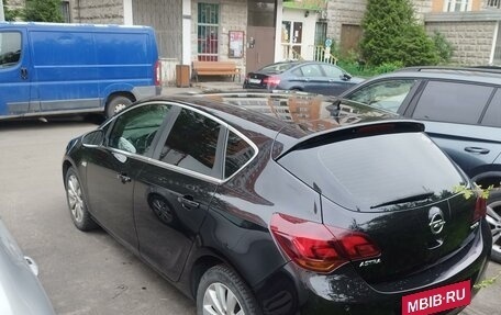 Opel Astra J, 2010 год, 900 000 рублей, 8 фотография