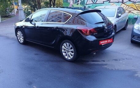 Opel Astra J, 2010 год, 900 000 рублей, 17 фотография